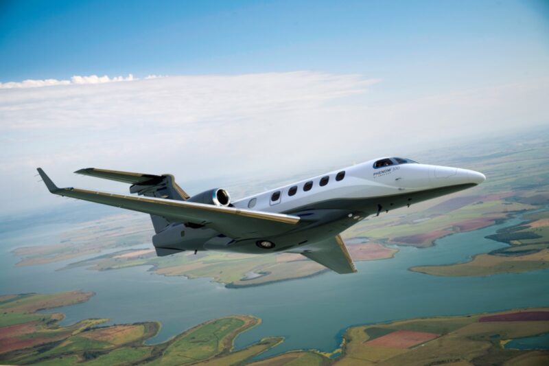 Embraer Phenom 300